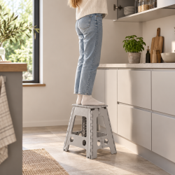 Praktisk foldbar skammel i to st�rrelser -v�gt helt op til 150 kg. perfekt til de steder hvor du ikke lige er h�j nok