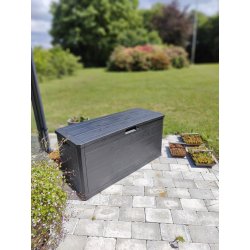 100% vandtt praktisk hyndeboks i vejrbestandigt plastik med stilfuldt tr look 280 L.