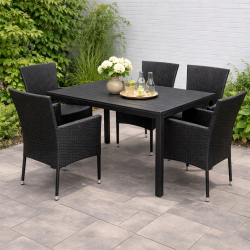 Svart underh�llsfritt tr�dg�rdsm�belset f�r 4 personer - med stapelbara stolar