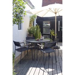 Underhllsfritt svart runt trdgrdsbord - Modell Parma : 110 cm